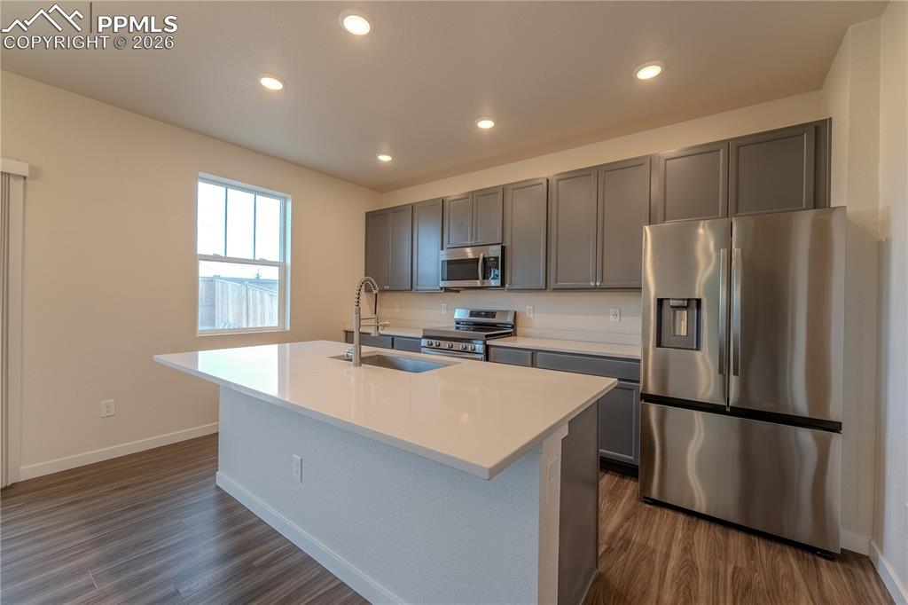 Image 6 of 24: Kitchen