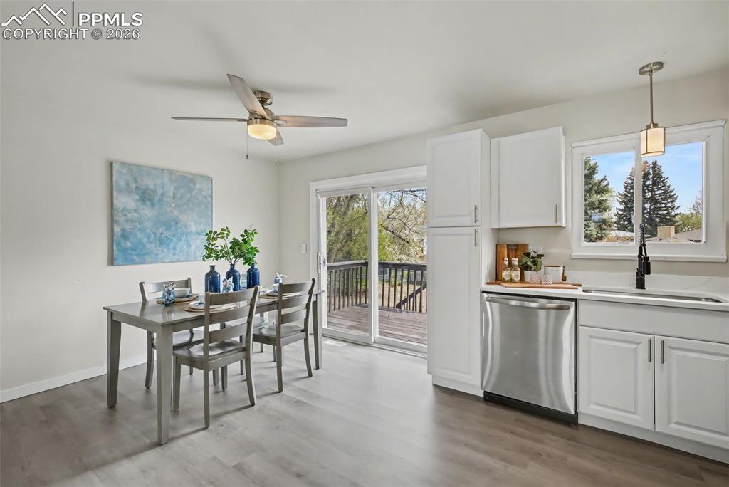 Image 7 of 28: Dining Area