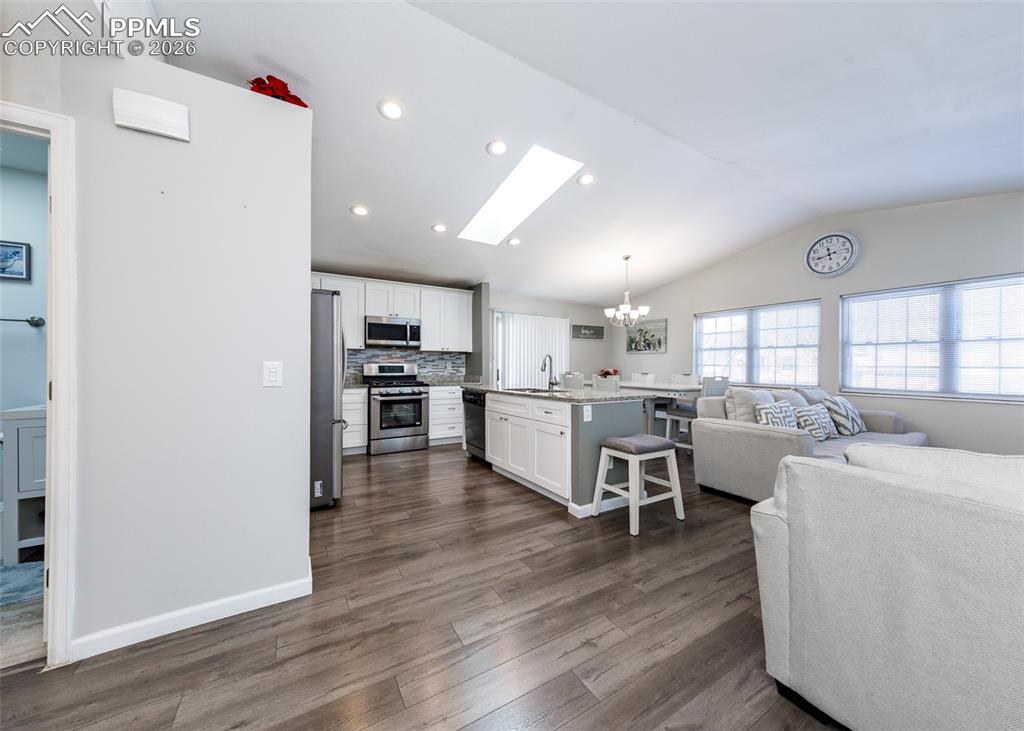 Image 10 of 49: Kitchen