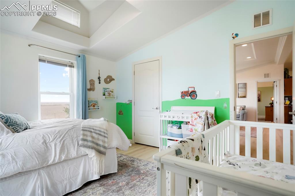 Image 19 of 43: Bedroom