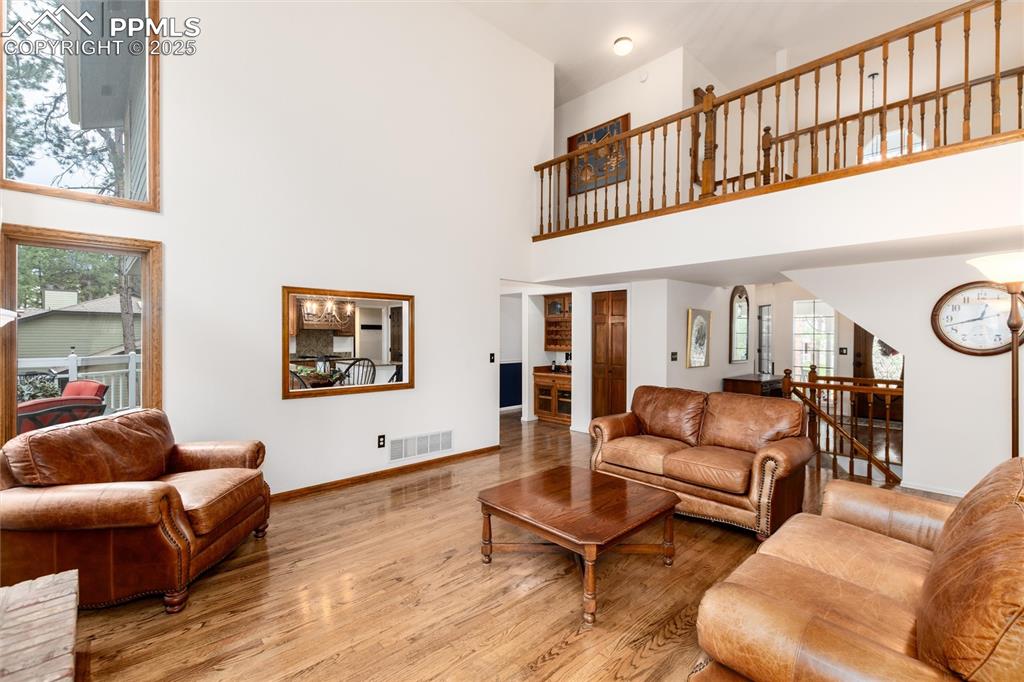 Image 11 of 41: Family Room