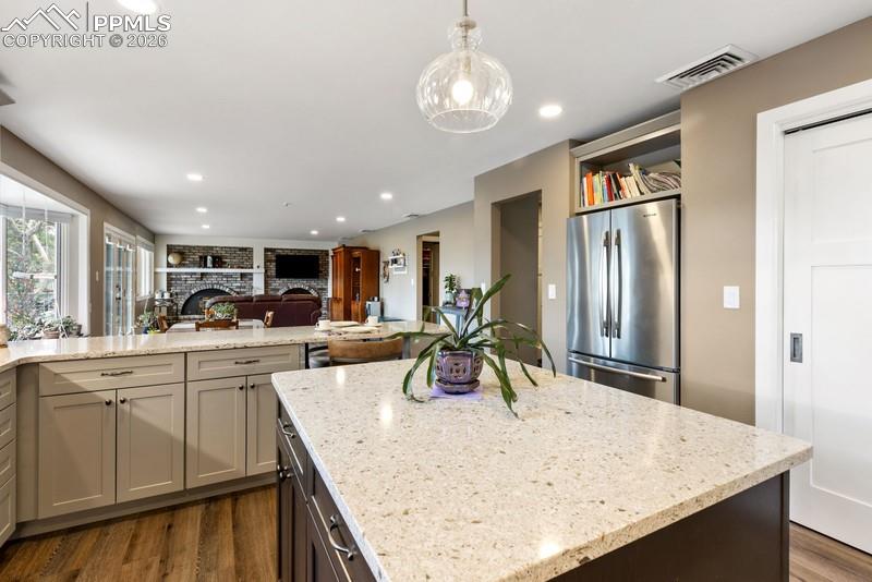 Image 11 of 47: A chefs dream Island!