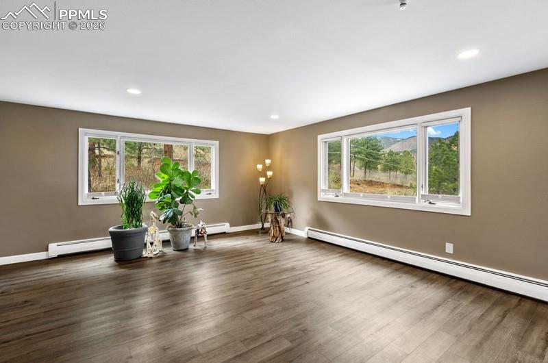 Image 23 of 47: Living room full of windows to let the nature in!
