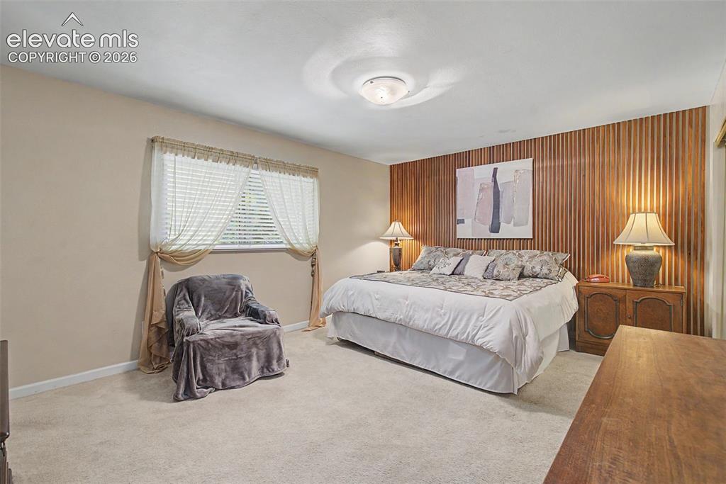 Image 18 of 40: Master Bedroom