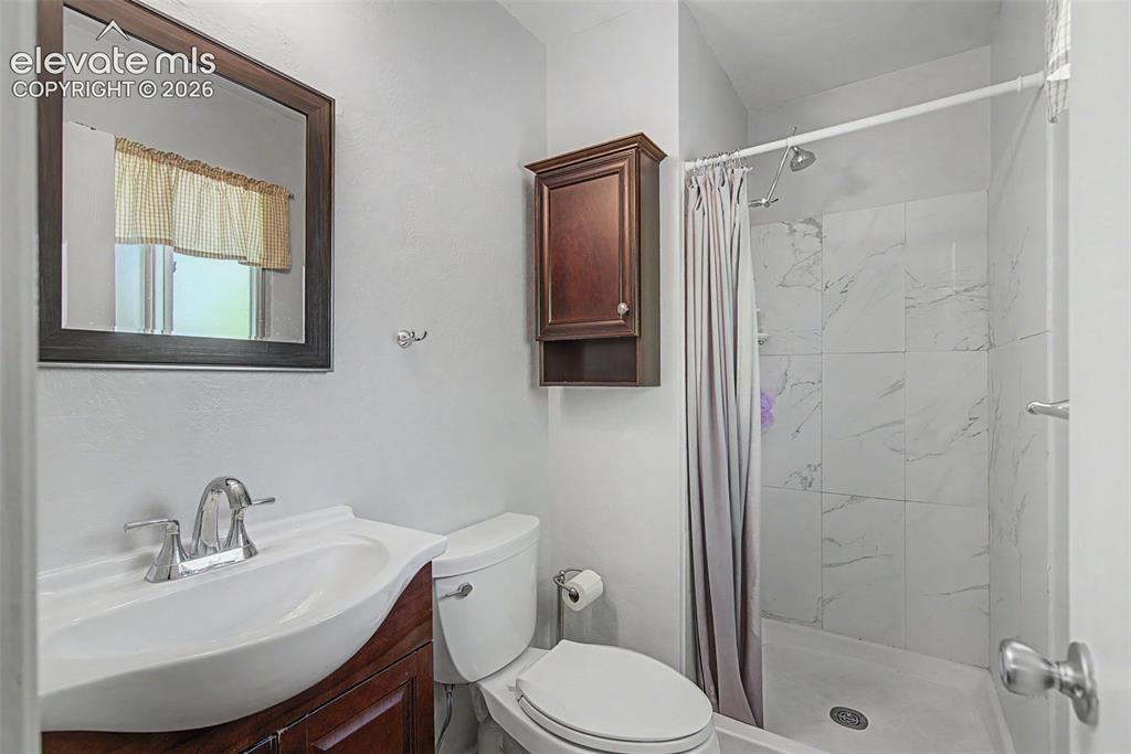 Image 20 of 40: Master Bathroom