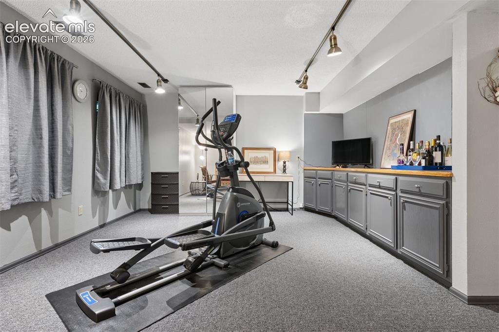 Image 30 of 44: Exercise Room