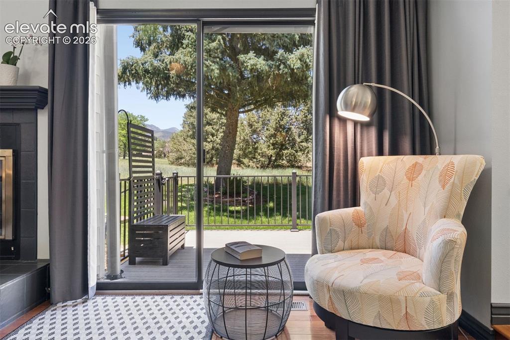 Image 8 of 44: Sitting Room
