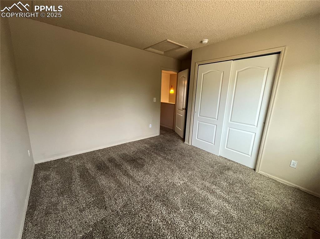 Image 18 of 28: Bedroom