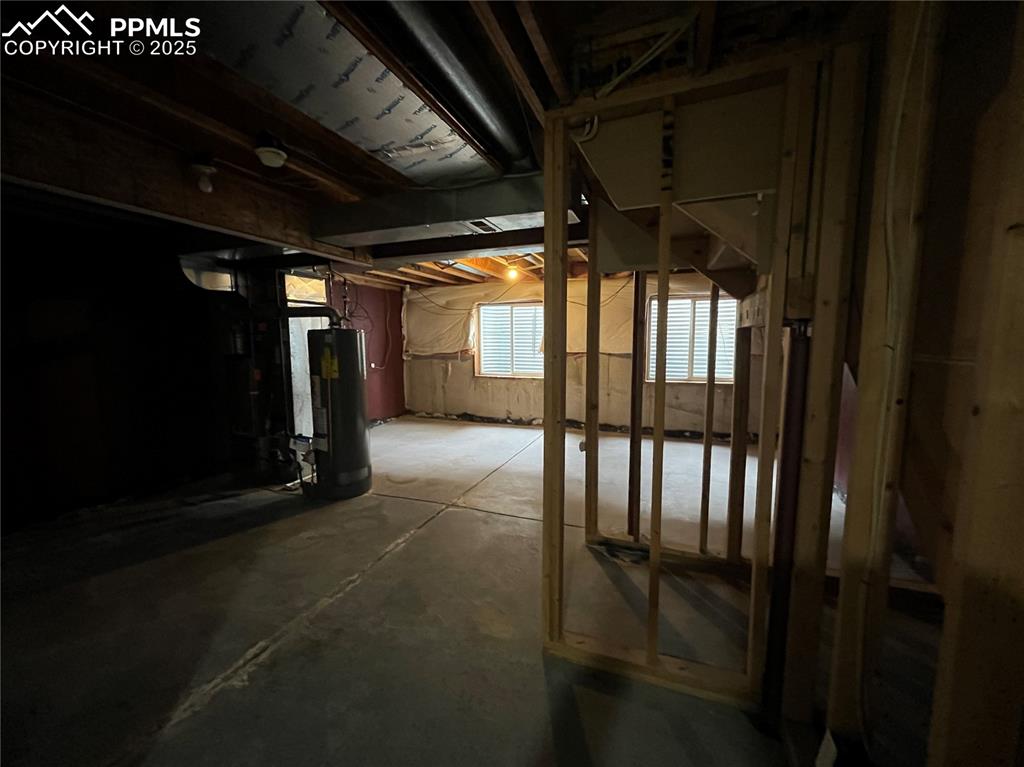 Image 21 of 28: Basement