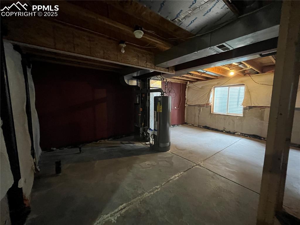 Image 22 of 28: Basement