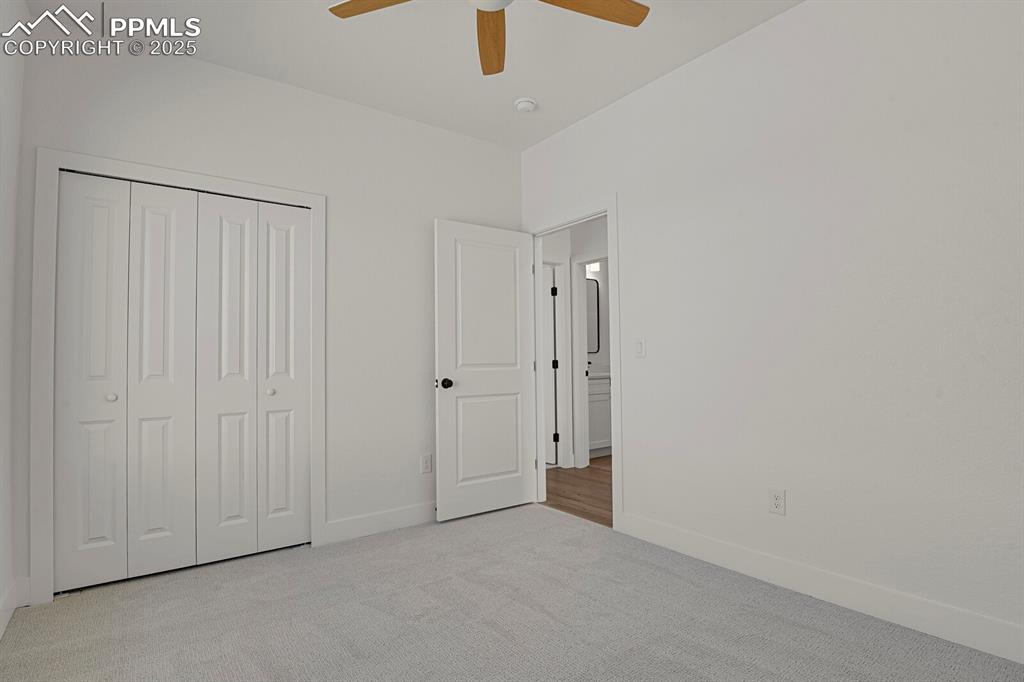 Image 31 of 48: Bedroom