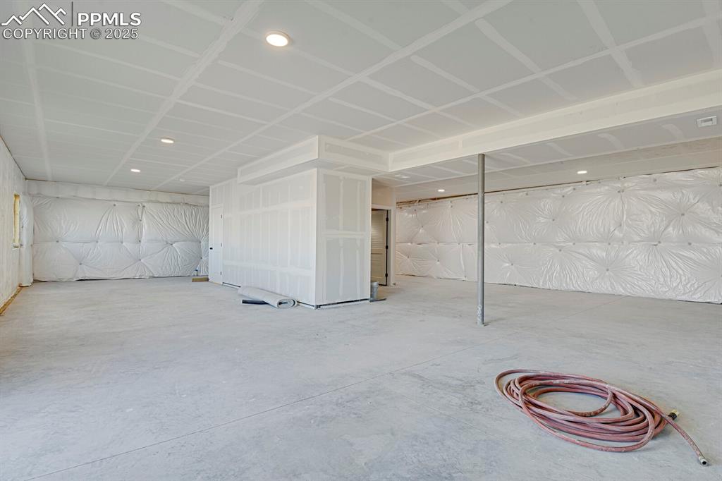 Image 34 of 48: Basement