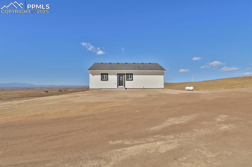 Image 43 of 48: Back of Structure