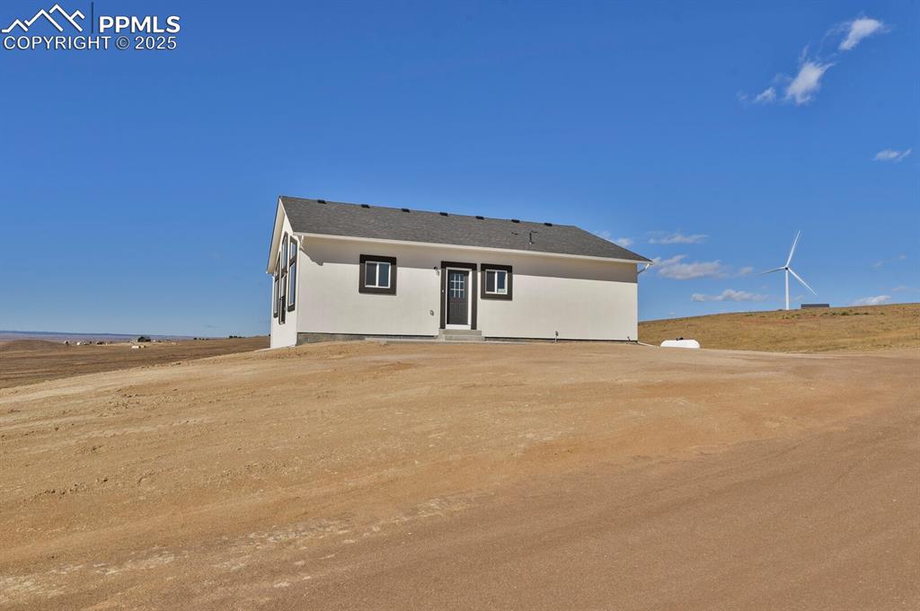 Image 45 of 48: Back of Structure