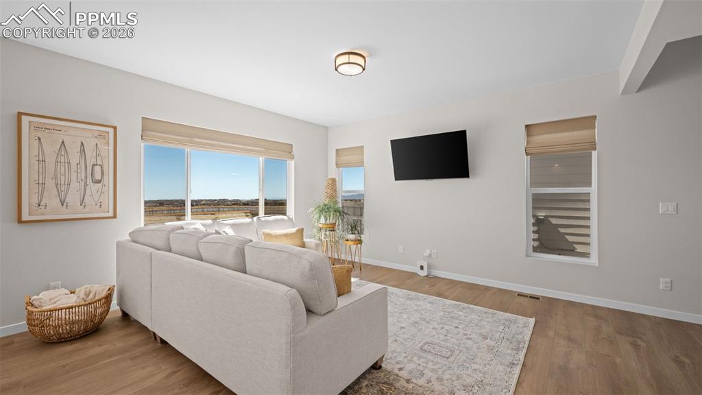 Image 16 of 42: Living Room