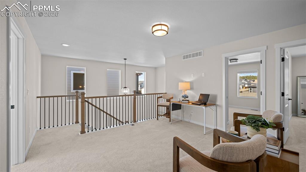 Image 32 of 42: Loft