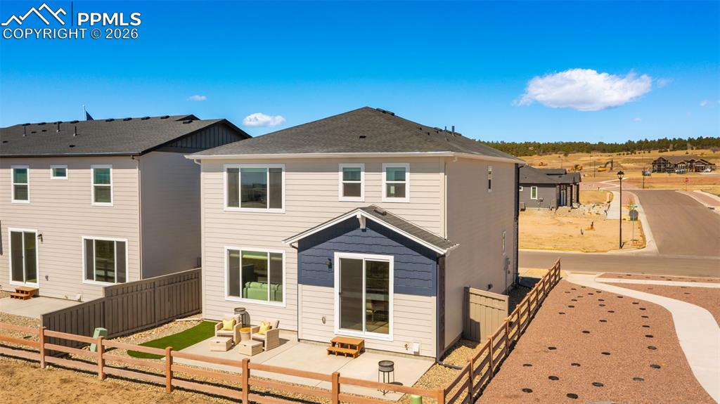 Image 34 of 42: Back of Structure