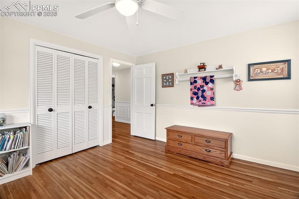 Image 16 of 39: Main Level Guest Bedroom #2.