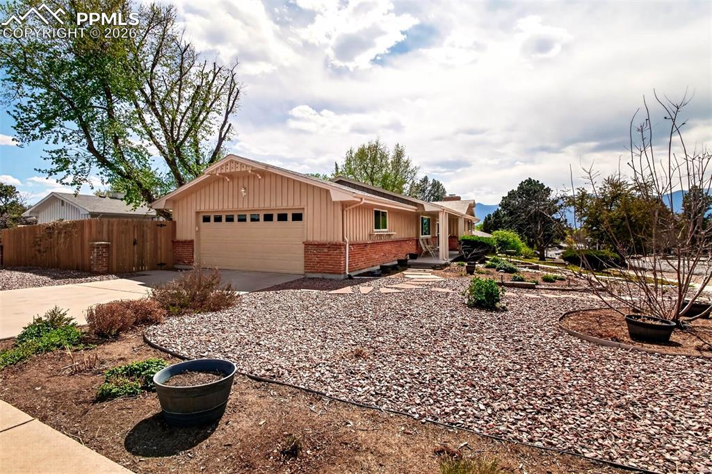 Image 36 of 39: Well Maintained Home, Nicely Updated