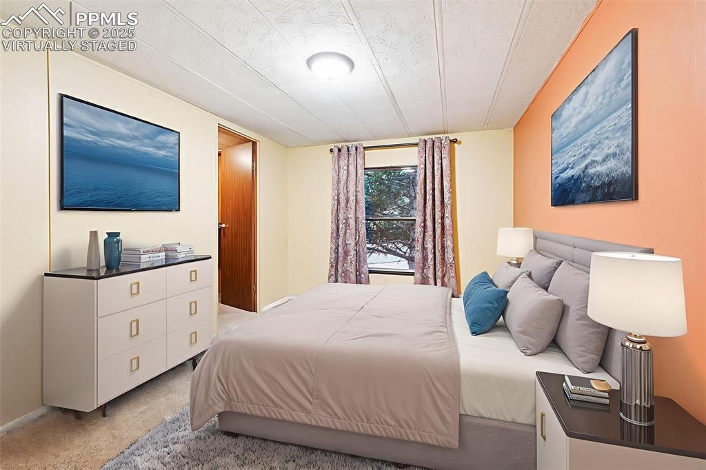 Image 19 of 50: Virtually Staged