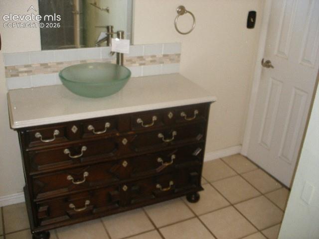 Image 10 of 42: Bathroom