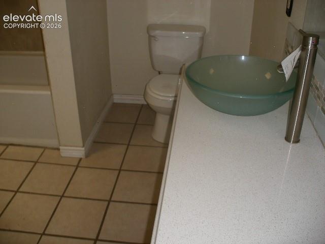 Image 13 of 42: Bathroom