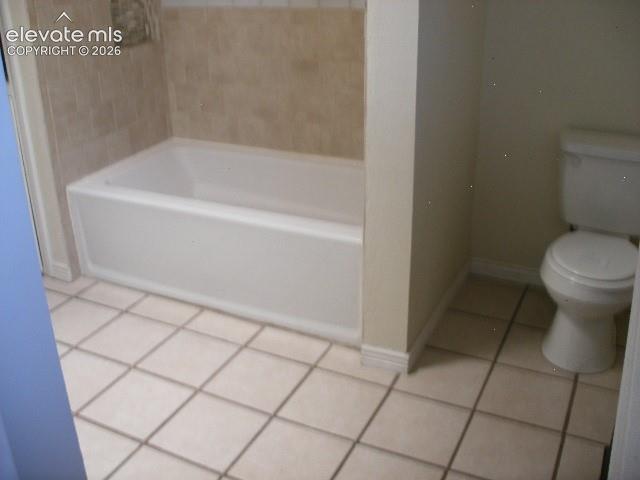 Image 15 of 42: Bathroom