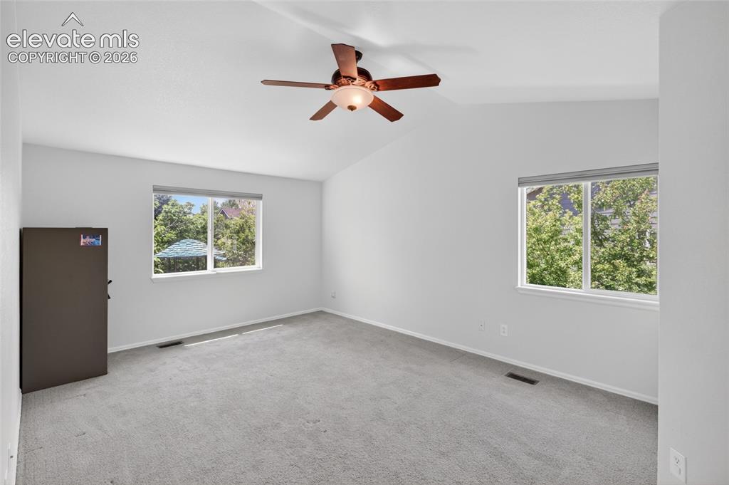 Image 7 of 28: Bedroom
