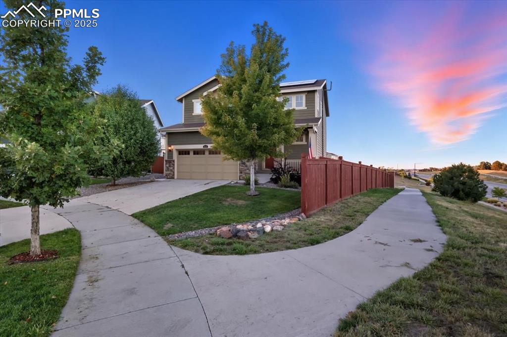 Image 22 of 35: View of home