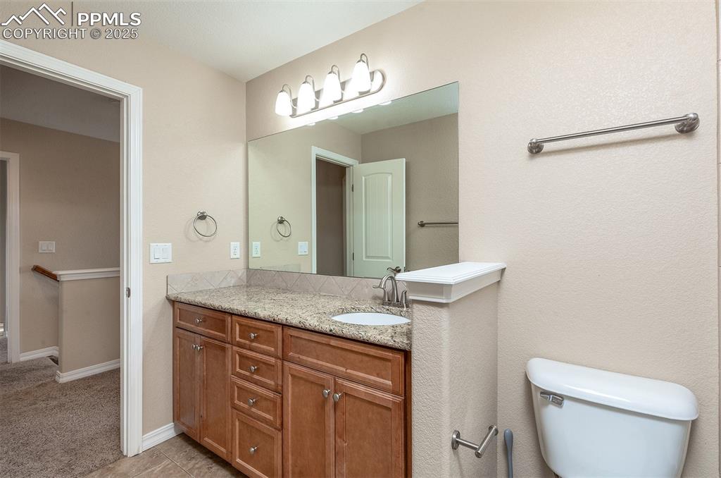 Image 29 of 47: Bathroom