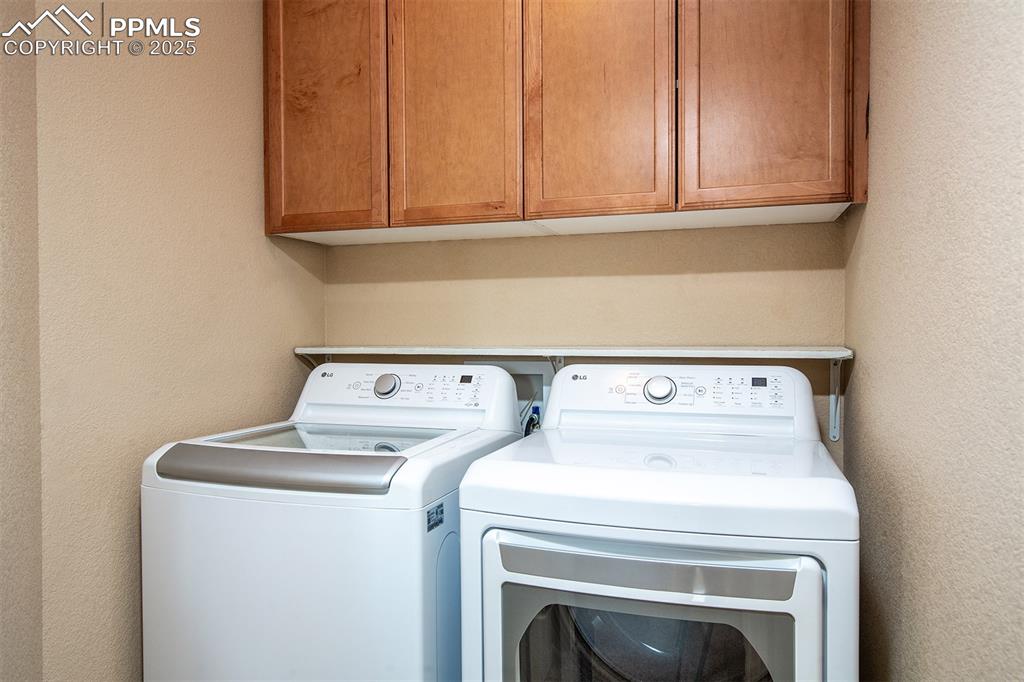 Image 33 of 47: Laundry