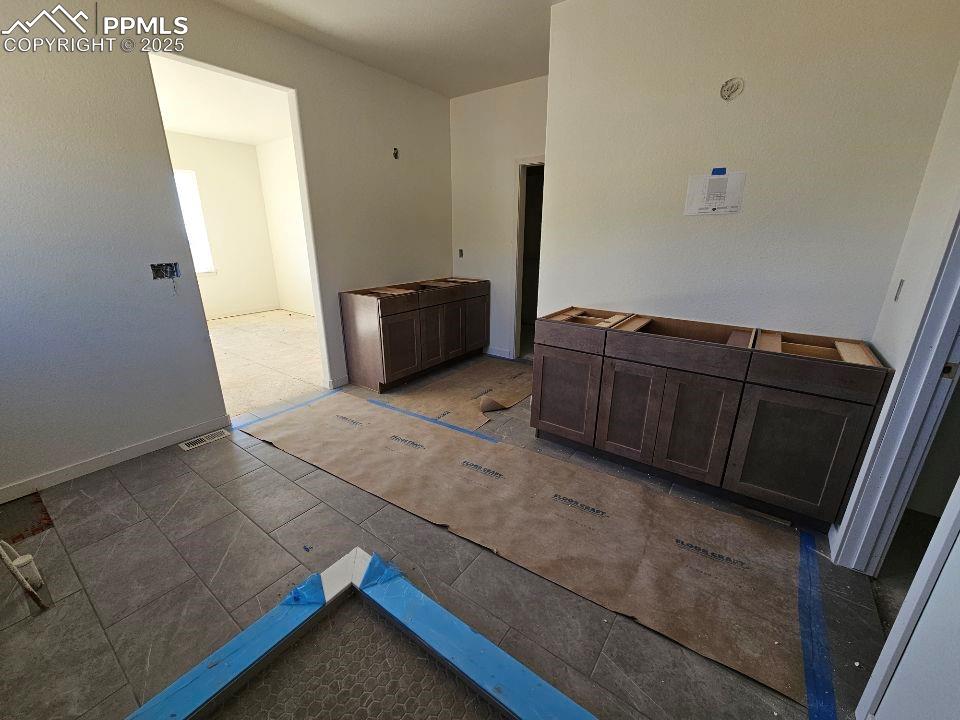 Image 22 of 25: 5pc spa primary bathroom