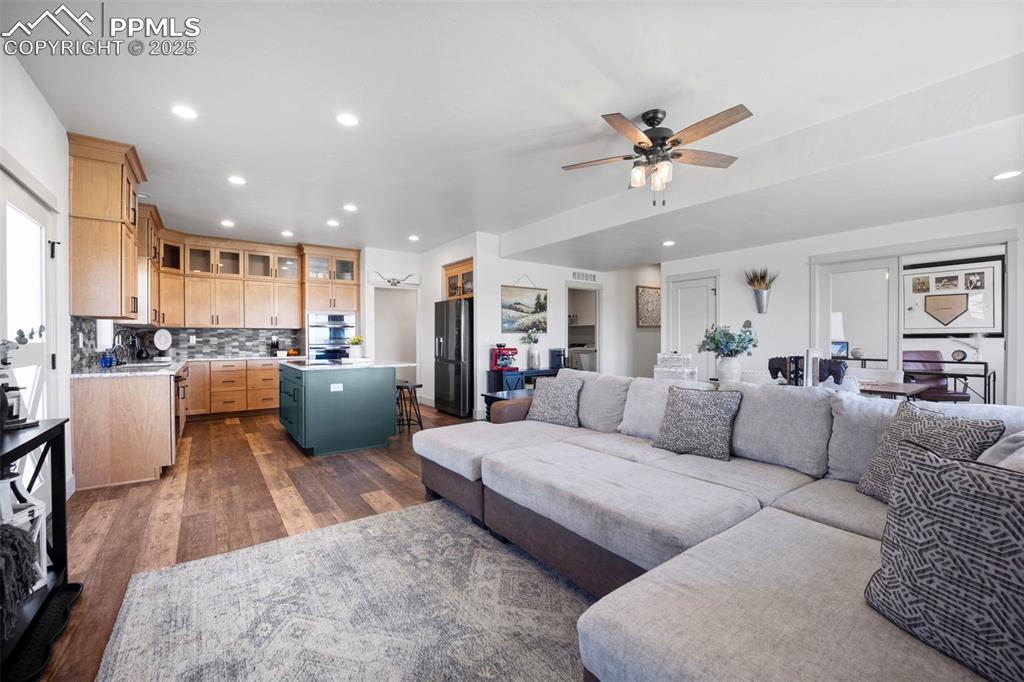 Image 6 of 49: Living Room