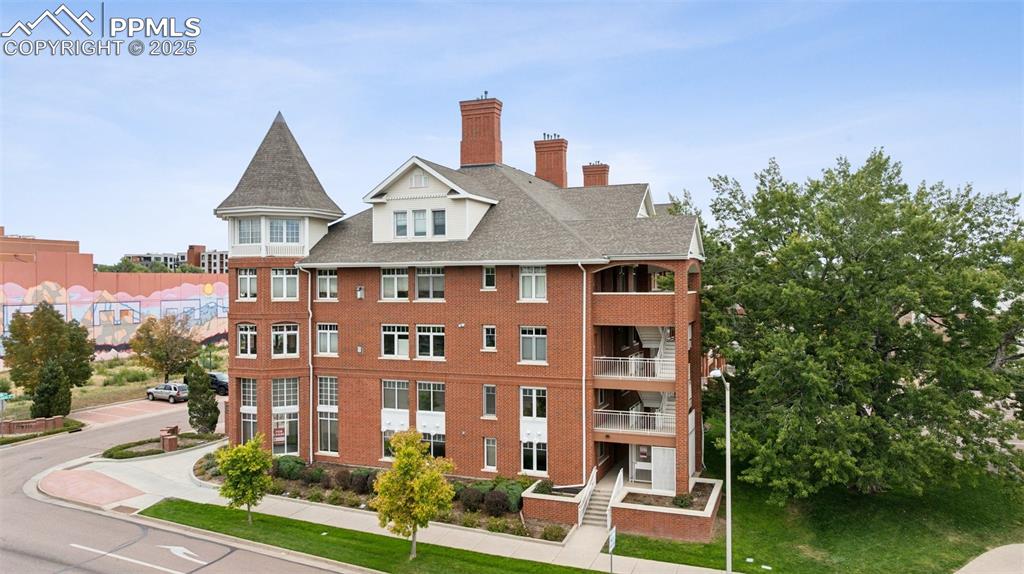 Image 25 of 35: Front of Structure