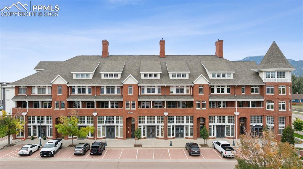 Image 27 of 35: Front of Structure