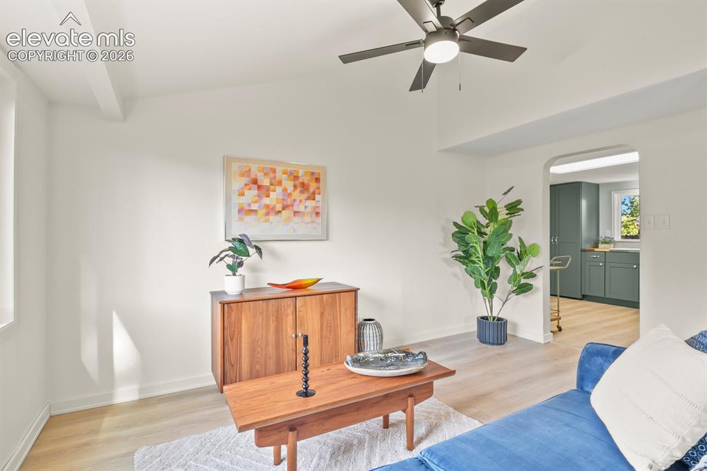 Image 18 of 39: Sitting Room