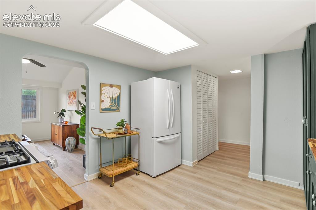 Image 26 of 39: FULL new kitchen! incl. brand new appliances, new cabinets, new teak butche