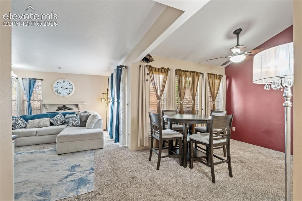Image 7 of 40: Dining Area