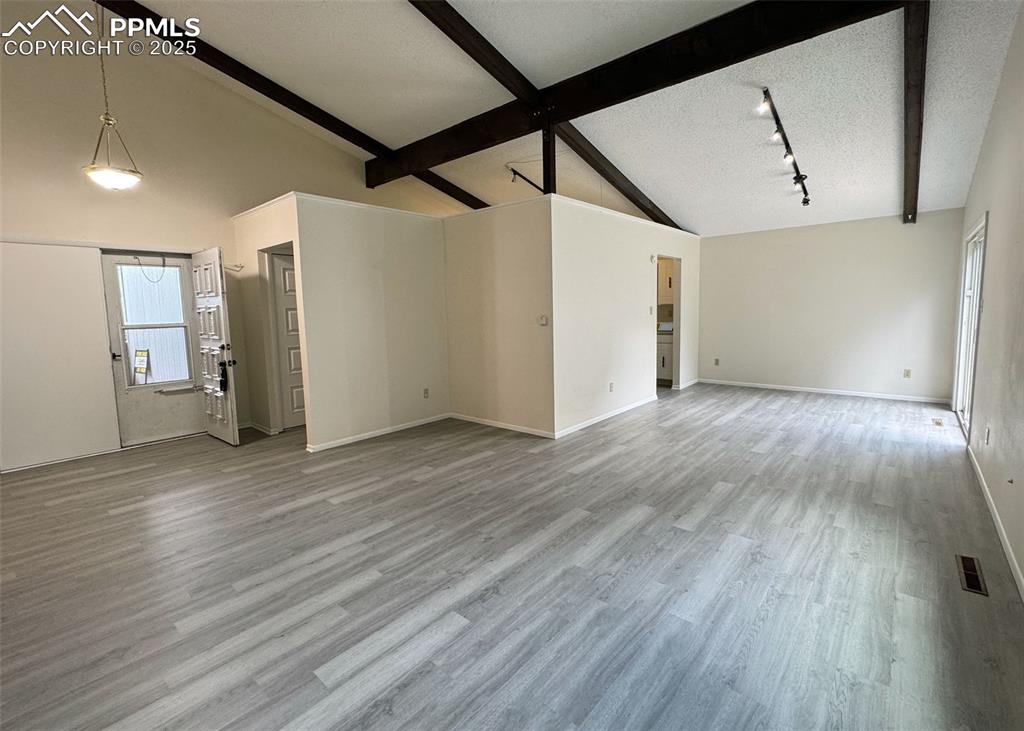 Image 11 of 50: Living Room