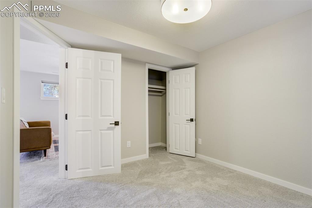 Image 22 of 50: Bedroom