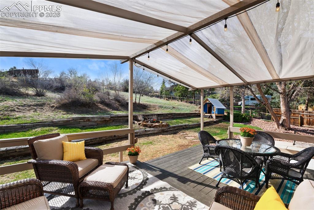 Image 45 of 50: Sun Room