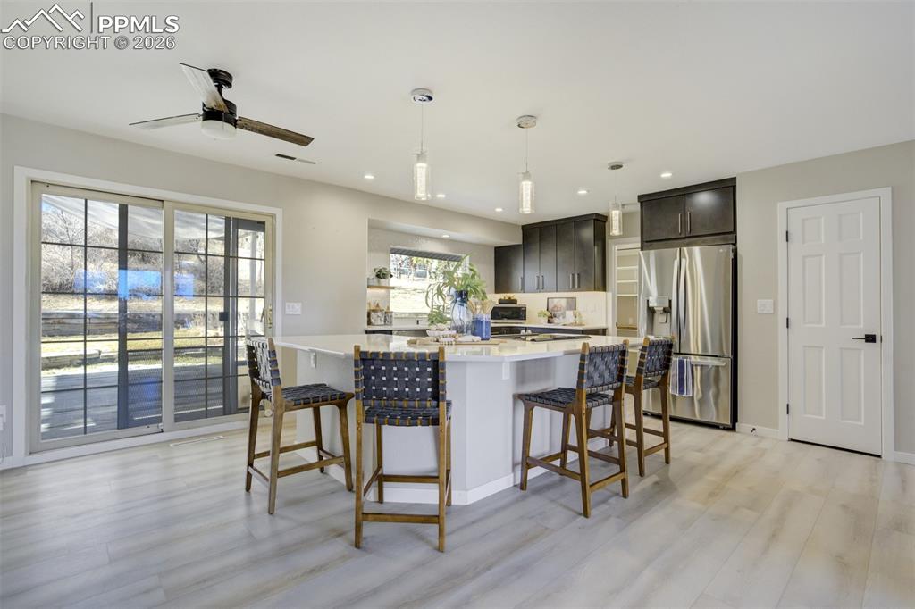 Image 6 of 50: Kitchen