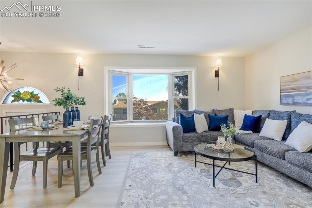 Image 9 of 50: Living Room