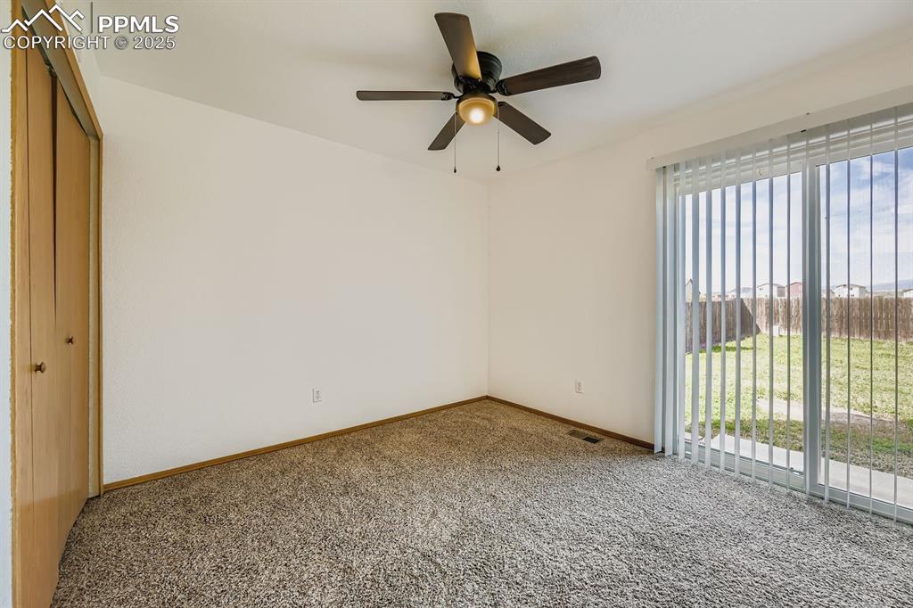 Image 13 of 43: Bright and open