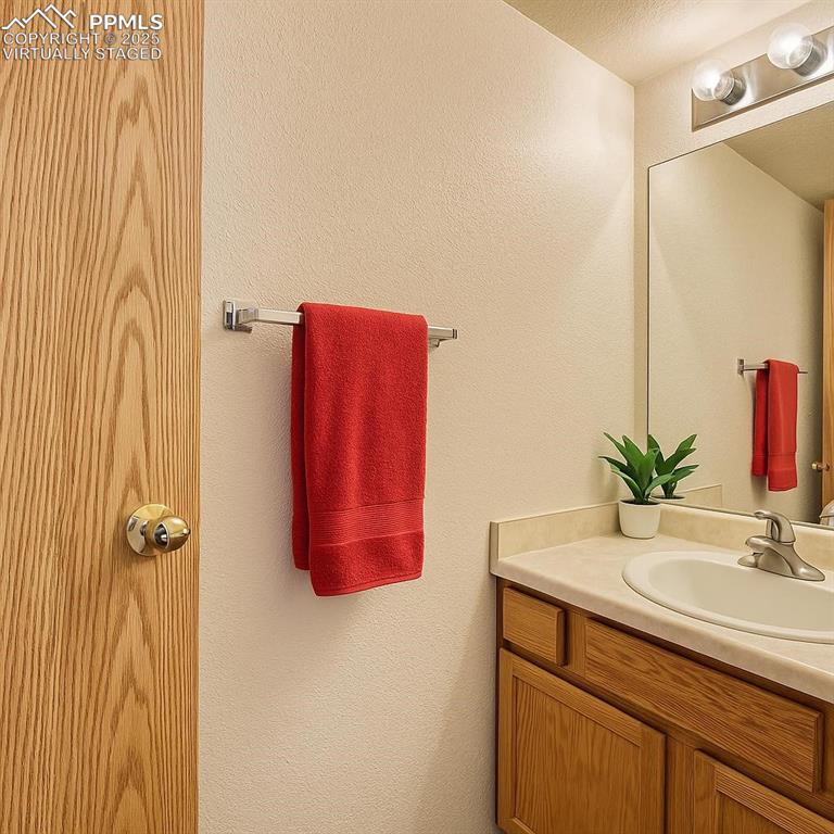 Image 17 of 43: Virtually Staged