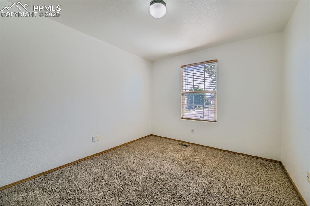 Image 27 of 43: upper bedroom 1