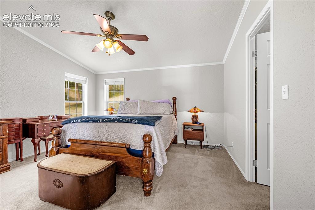 Image 13 of 36: Bedroom