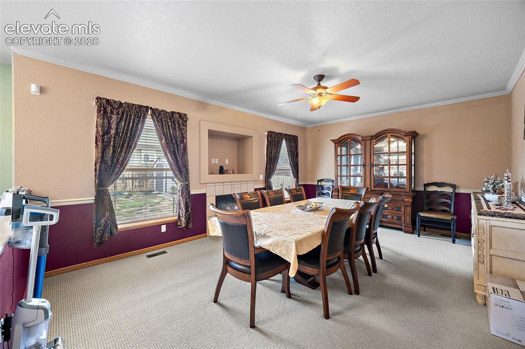 Image 8 of 41: Dining Area