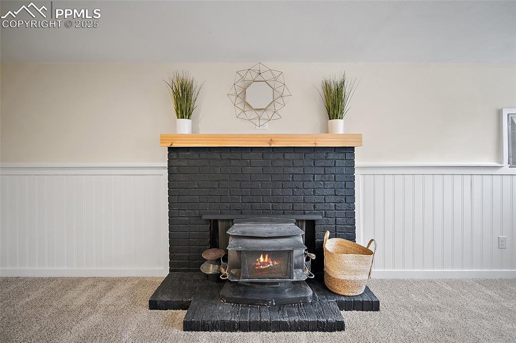 Image 29 of 45: Fireplace