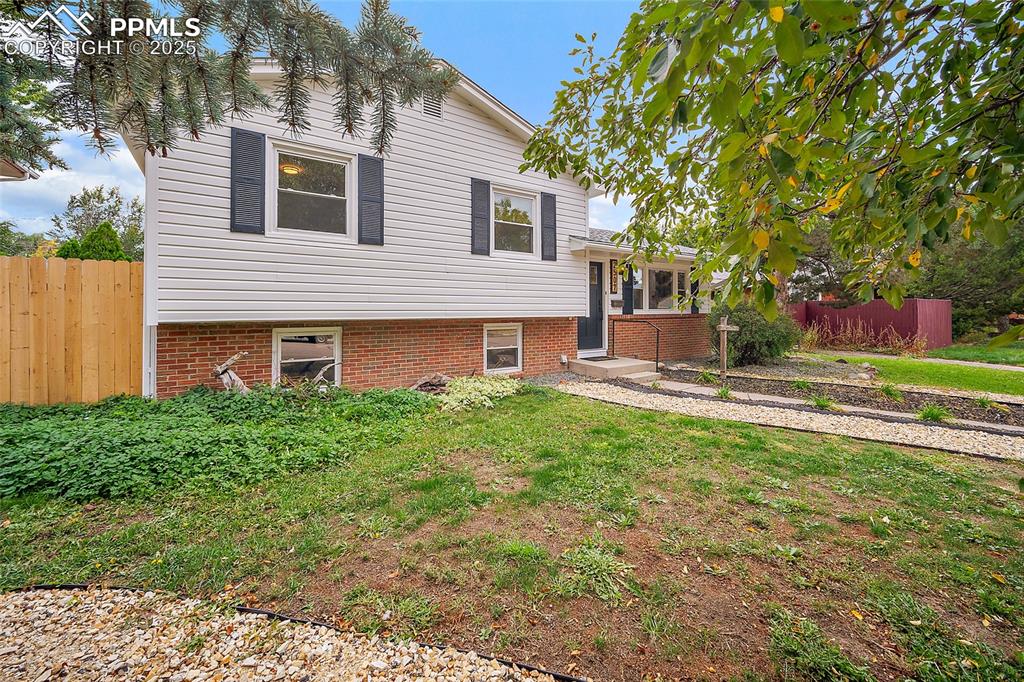 Image 3 of 45: Front of Structure